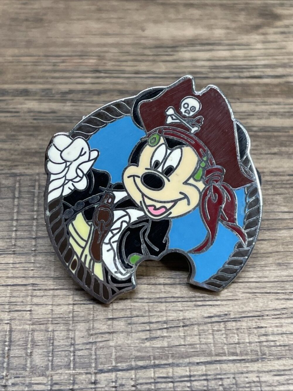 WDW Disney Pin Mickey Mouse Pirates Of The Caribbean 2007